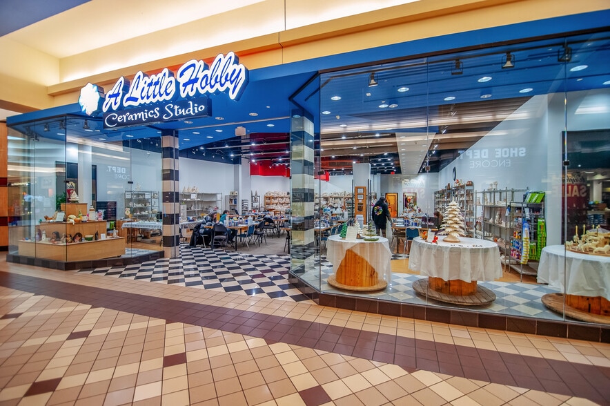 4350 24th Ave, Fort Gratiot, MI for lease - Building Photo - Image 3 of 8