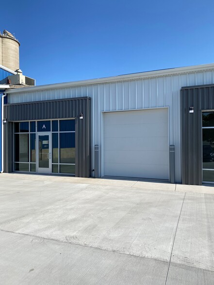 900 S 552 W, Salt Lake City, UT for lease - Building Photo - Image 2 of 9