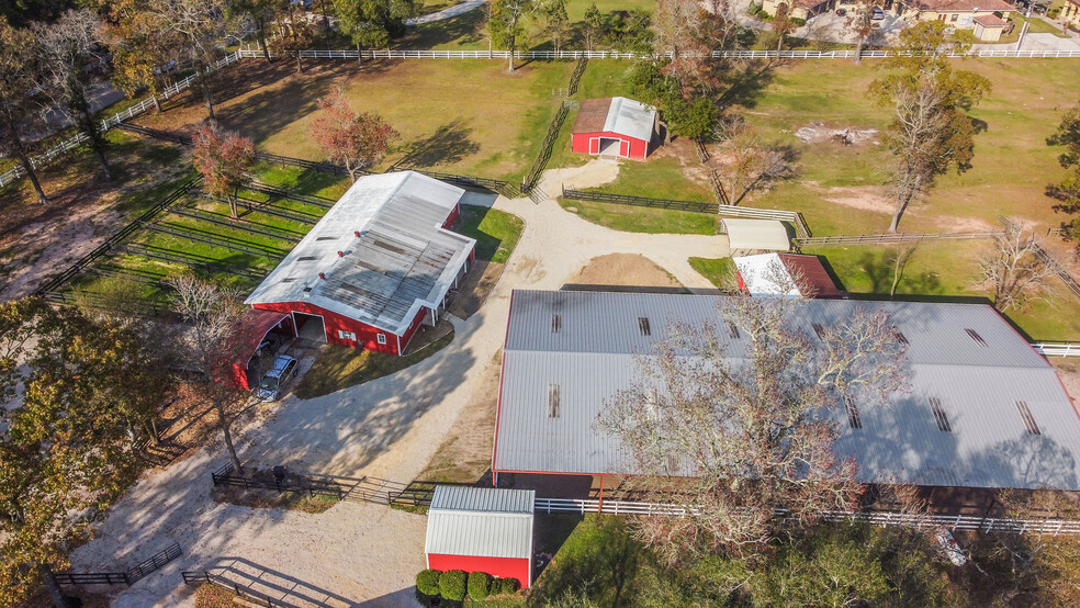 15719 Old Conroe Rd, Conroe, TX for sale - Building Photo - Image 1 of 1