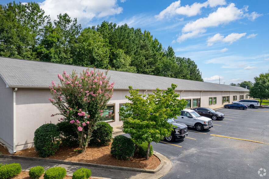 2070 Attic Pky NW, Kennesaw, GA for lease - Building Photo - Image 2 of 20