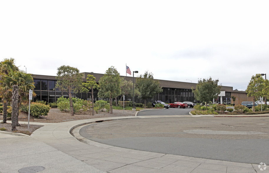 700 National Ct, Richmond, CA for lease - Building Photo - Image 3 of 3