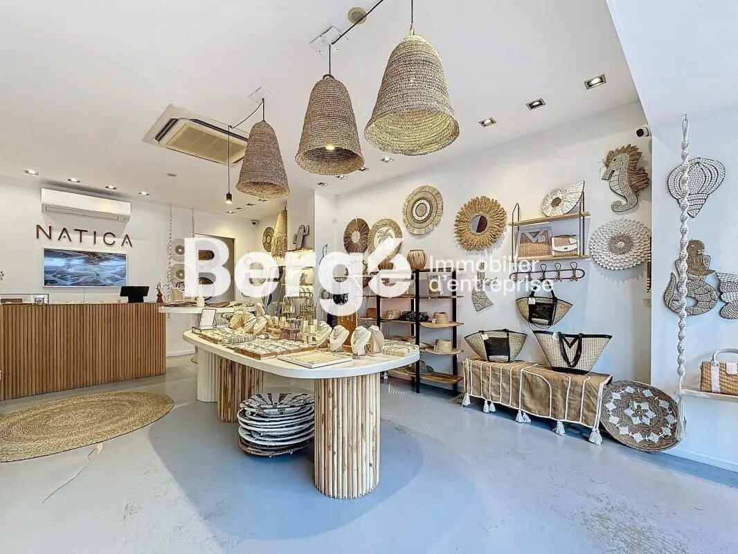 Retail in Antibes for lease Interior Photo- Image 1 of 9