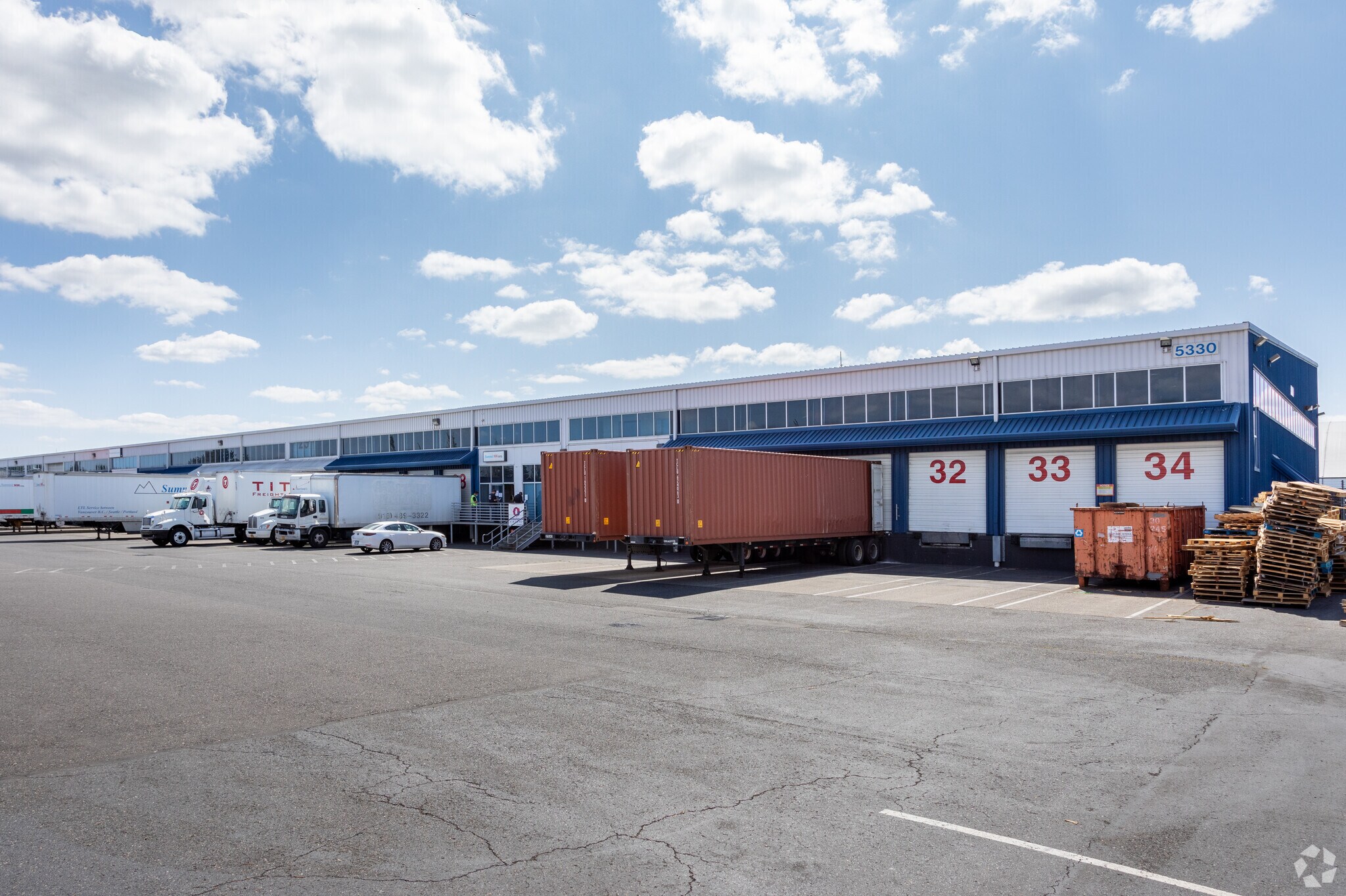 5330 NE Courier Ct, Portland, OR for lease Primary Photo- Image 1 of 6