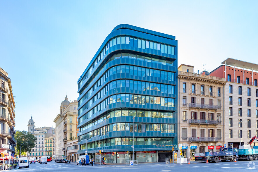 Carrer de Balmes, 7, Barcelona, Barcelona for lease - Building Photo - Image 2 of 5