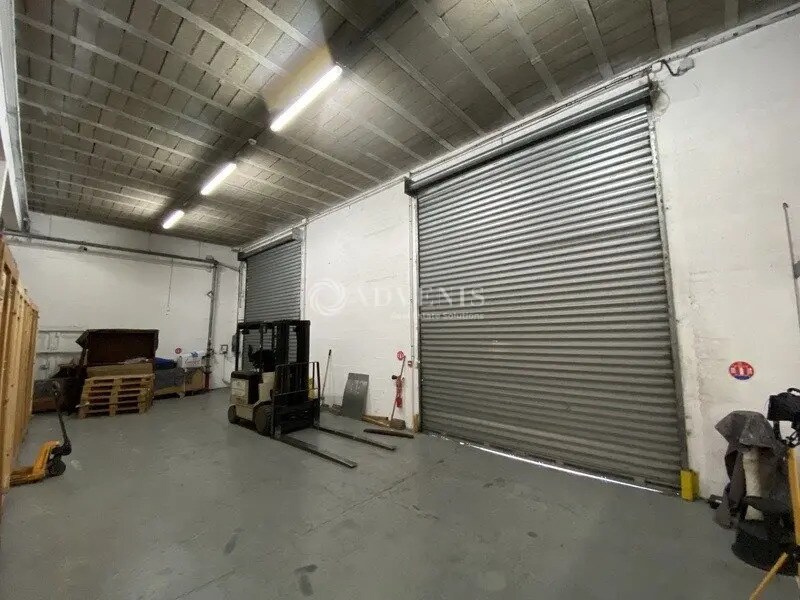 Industrial in Trappes for sale Interior Photo- Image 1 of 2