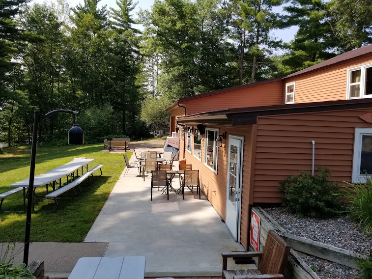 W4249 Pine Pointe Ln, Tomahawk, WI for sale - Building Photo - Image 1 of 1