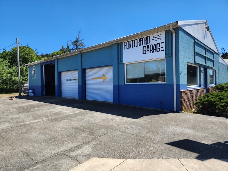 1738 Oregon St, Port Orford, OR for sale - Primary Photo - Image 1 of 13
