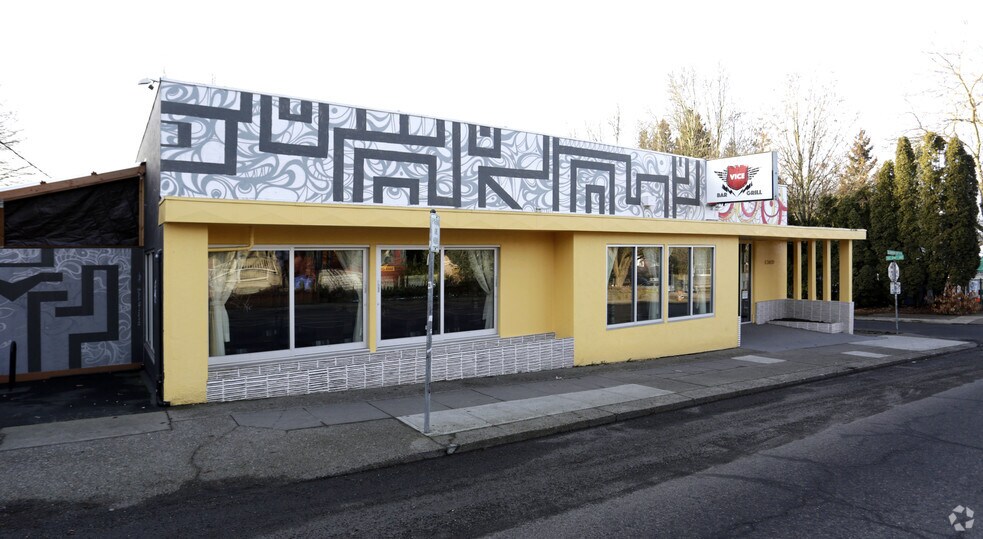 2422 SE Hawthorne Blvd, Portland, OR for sale - Primary Photo - Image 1 of 1