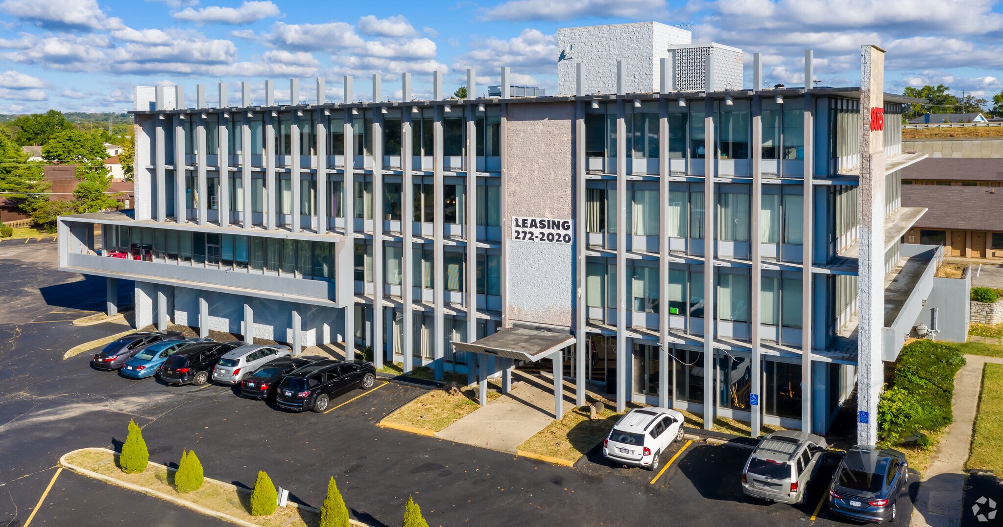 8075 Reading Rd, Cincinnati, OH for sale Primary Photo- Image 1 of 1