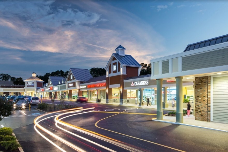 5204 Port Royal Rd, Springfield, VA 22151