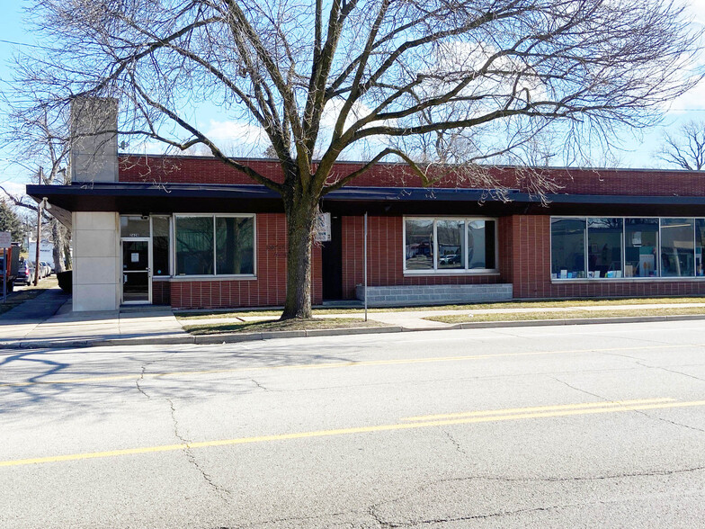 2628 S Michigan St, South Bend, IN for lease - Primary Photo - Image 1 of 7