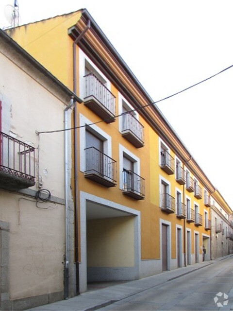 Multifamily in Piedrahíta, Ávila for sale Primary Photo- Image 1 of 2