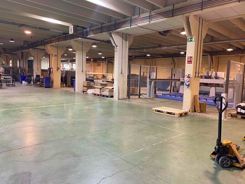 Industrial in Arganda del Rey, Madrid for sale - Building Photo - Image 2 of 19