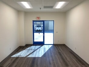 3000 Paseo Mercado, Oxnard, CA for lease Interior Photo- Image 2 of 9