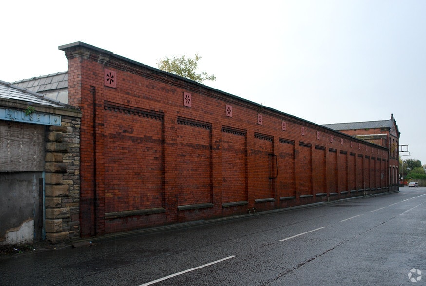 Whalley New Rd, Blackburn for lease - Building Photo - Image 2 of 4