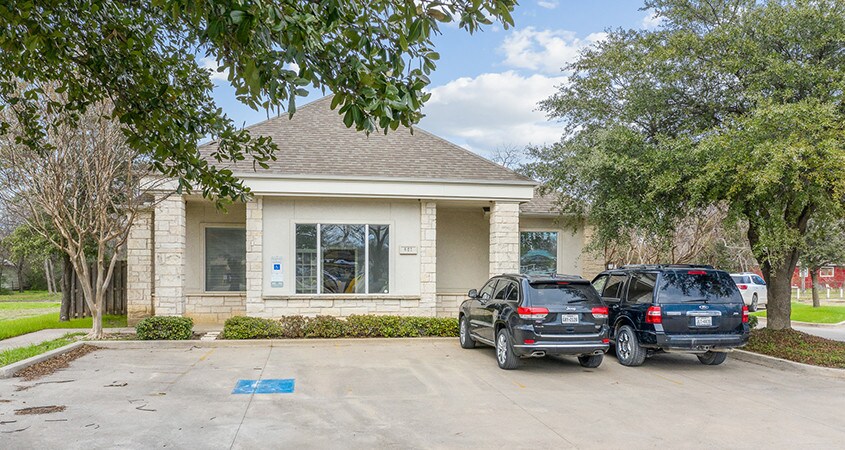 817-821 E Broadway St, Gainesville, TX for sale Primary Photo- Image 1 of 1