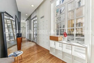 4 Rue Des Petits Pères, Paris for lease Interior Photo- Image 2 of 24