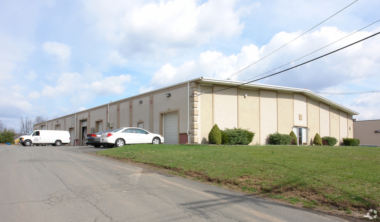 12 Industrial Dr, Keyport, NJ 07735 Warehouse Office Yard Space