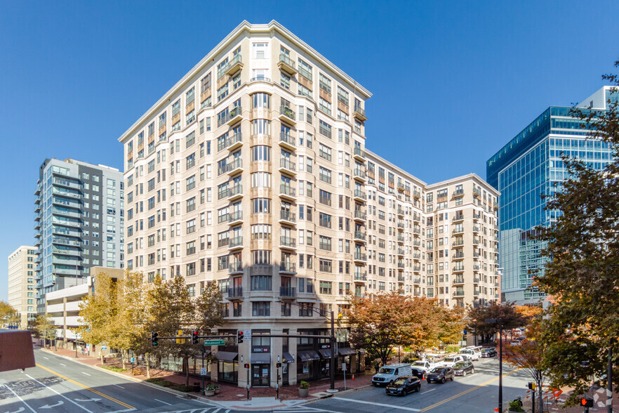 7710 Woodmont Ave, Bethesda, MD for lease - Building Photo - Image 1 of 4