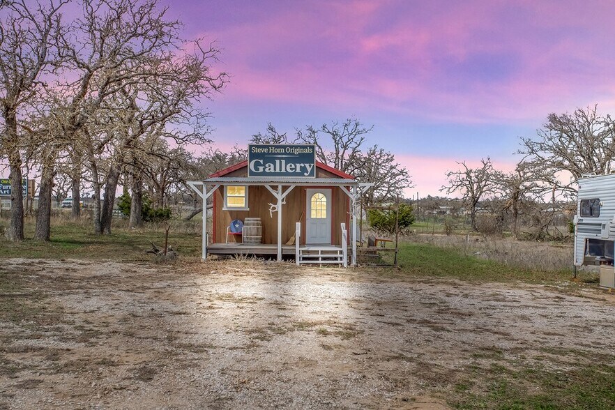13505 N State Highway 16, Fredericksburg, TX for sale - Building Photo - Image 1 of 1