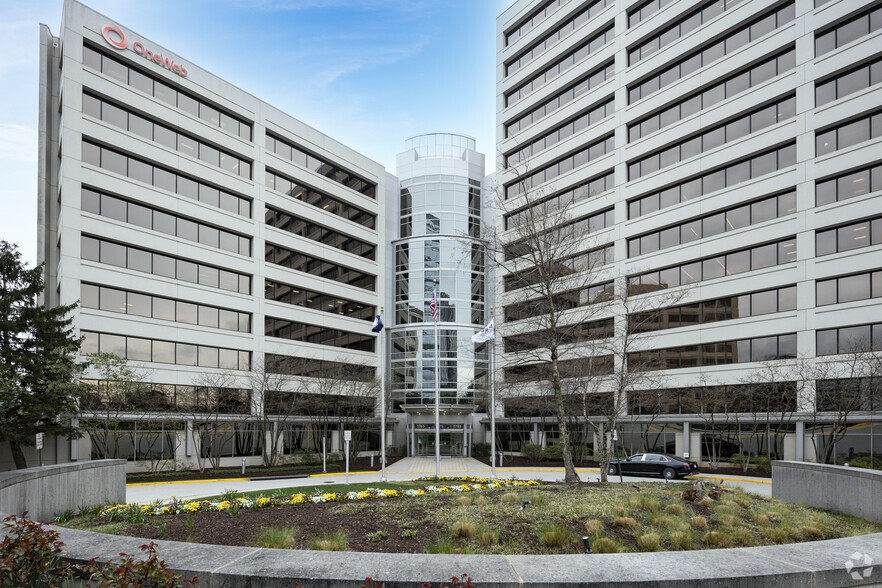 1785 Greensboro Station Pl, McLean, VA for lease - Primary Photo - Image 1 of 10