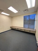 3224 Dayton-Xenia Rd, Dayton, OH for lease Interior Photo- Image 2 of 8