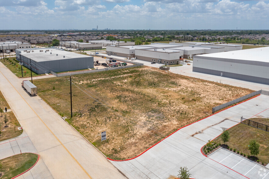 Clay Road Commerce Park, Houston, TX for sale - Building Photo - Image 1 of 1