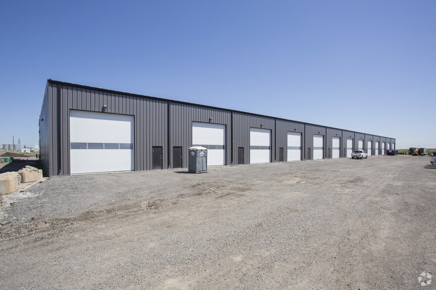 235126 Ryan Rd, Calgary, AB for lease - Building Photo - Image 2 of 6