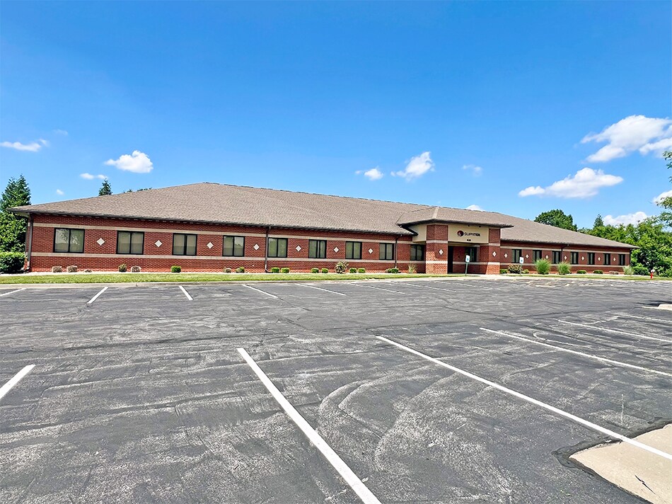 620 Pierce Blvd, O'Fallon, IL for lease Building Photo- Image 1 of 7