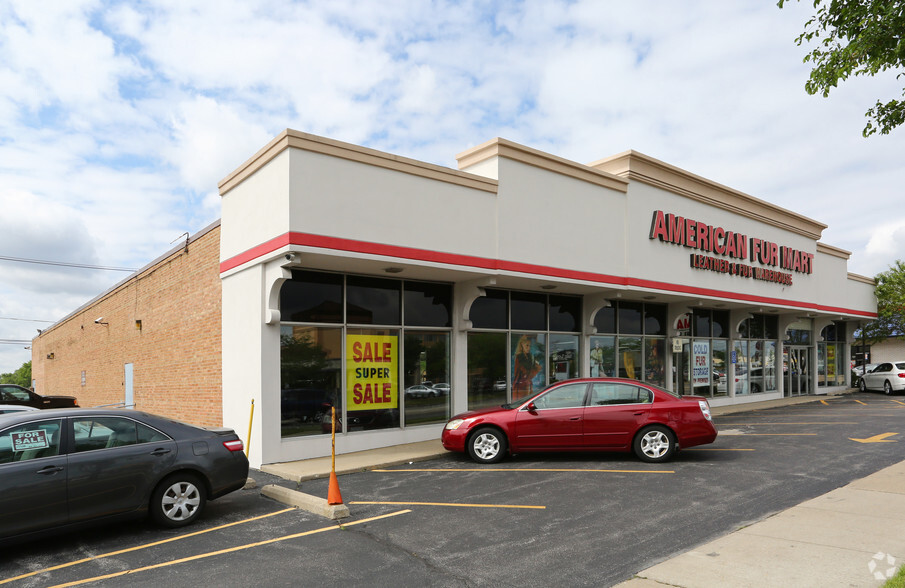 5309 Touhy Ave, Skokie, IL for sale - Primary Photo - Image 1 of 15