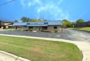 1375 S Eastwood Dr, Woodstock IL - Warehouse