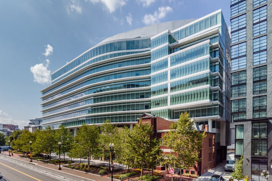 655 K St NW, Washington, DC for lease - Building Photo - Image 2 of 14