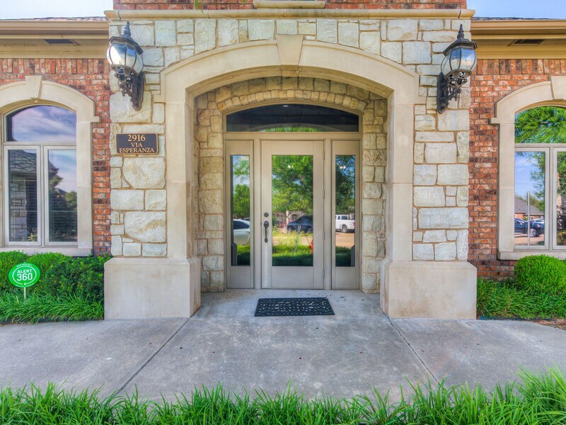 2916 Via Esperanza St, Oklahoma City, OK 73134