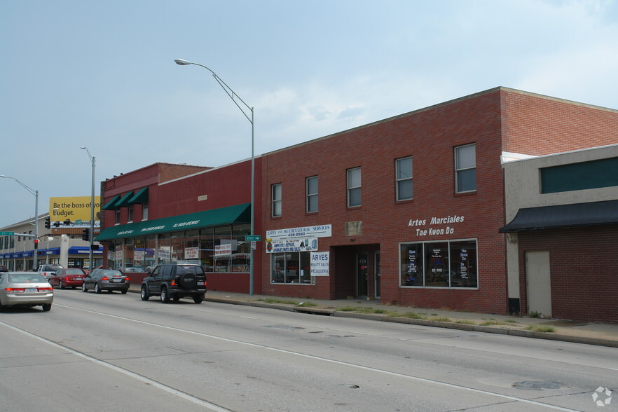 2631-2637 O St, Lincoln, NE for sale - Primary Photo - Image 1 of 1