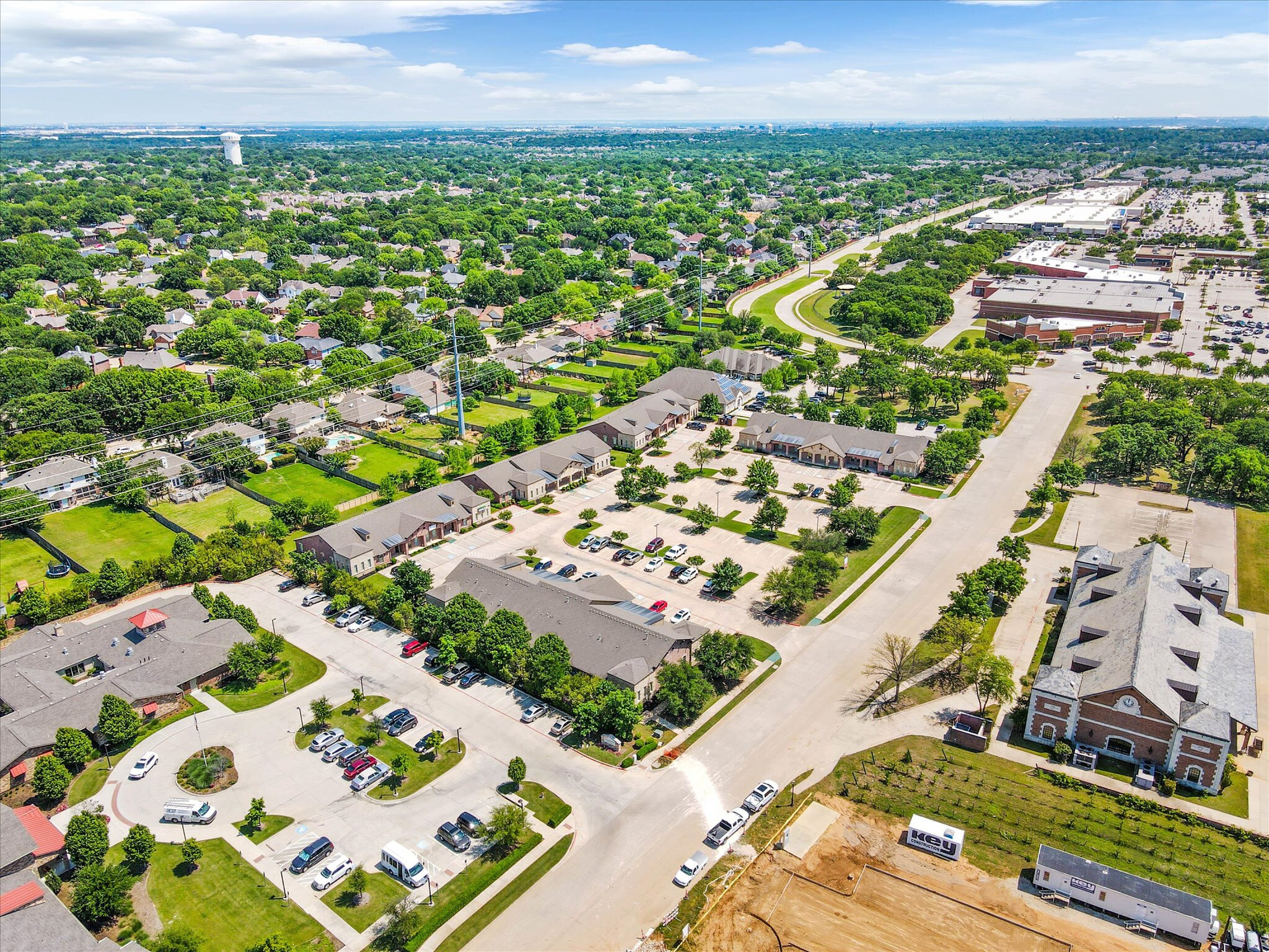 4811-4851 Merlot Ave, Grapevine, TX for lease Building Photo- Image 1 of 6