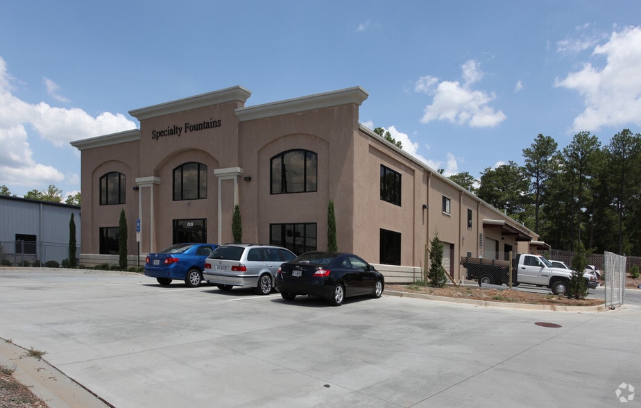 2830 Simpson Cir, Norcross, GA for sale - Primary Photo - Image 1 of 1