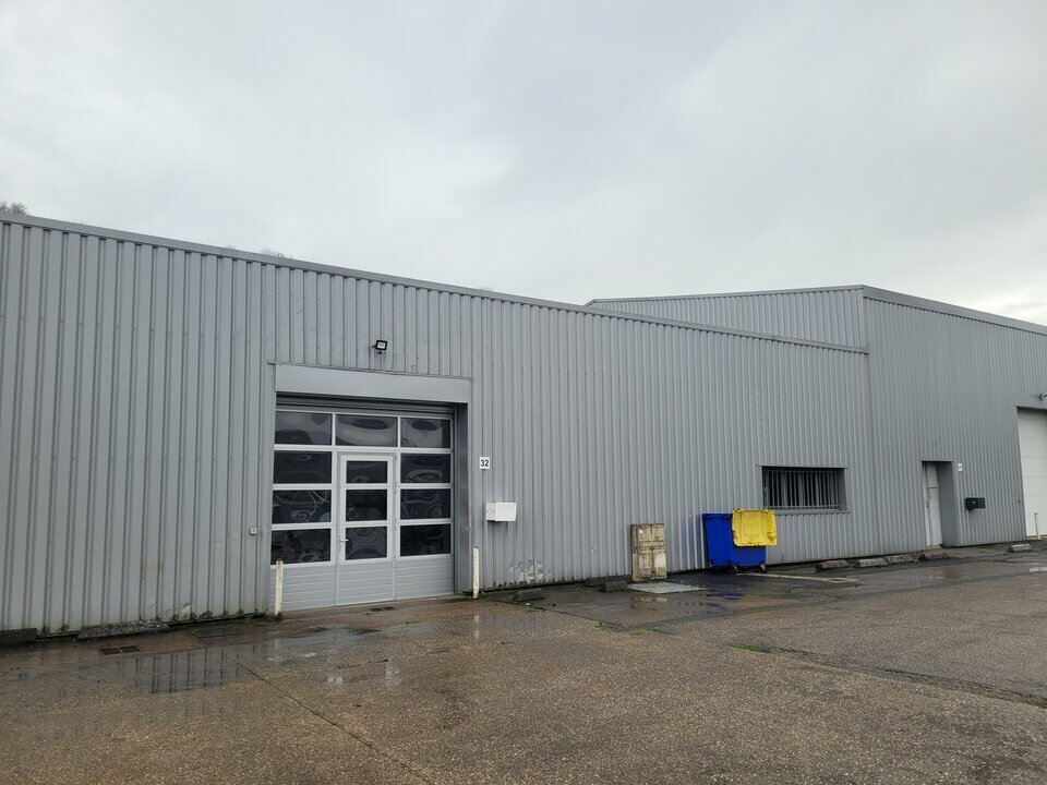 Flex in BAPEAUME-LES-ROUEN for lease Building Photo- Image 1 of 8