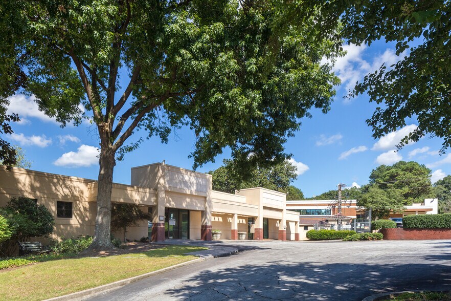1940 Monroe Dr NE, Atlanta, GA for sale - Building Photo - Image 3 of 5