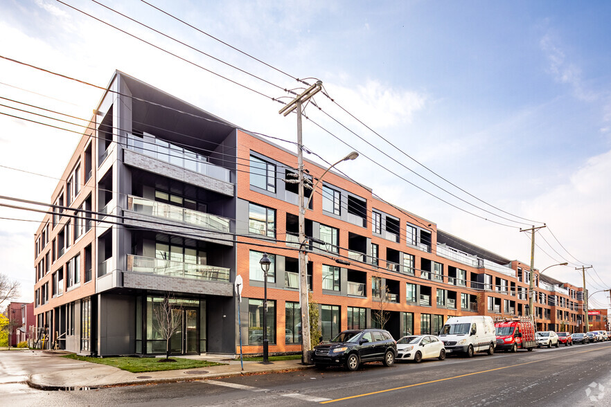 2350 Rue Saint-Patrick, Montréal, QC for lease - Building Photo - Image 2 of 28