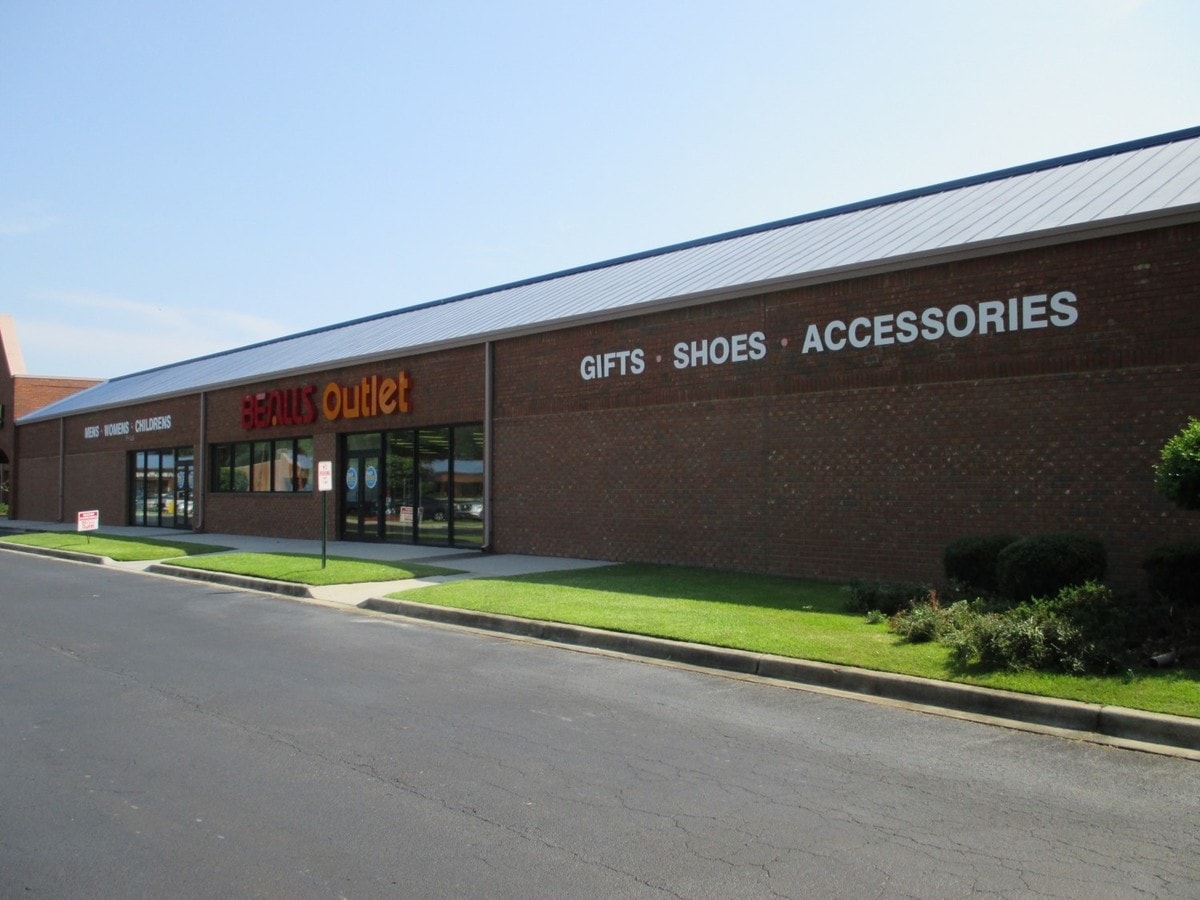 11 Gateway Blvd S, Savannah, GA 31419