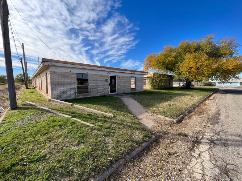 125 Avenue J, Anson, TX for sale - Building Photo - Image 3 of 10