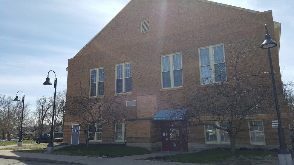 30 Fort Hill Ave, Canandaigua, NY for sale - Building Photo - Image 1 of 1