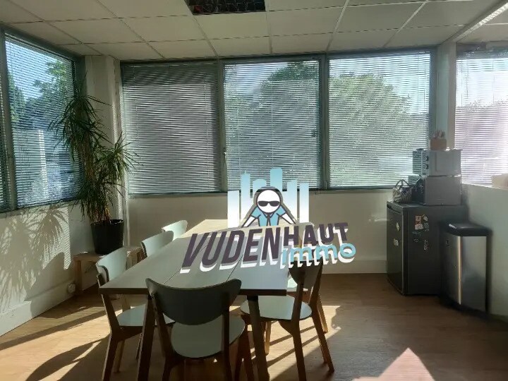 Office in Labège for lease - Interior Photo - Image 1 of 9