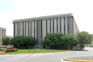 8441 Wayzata Blvd, Golden Valley MN - Commercial Real Estate