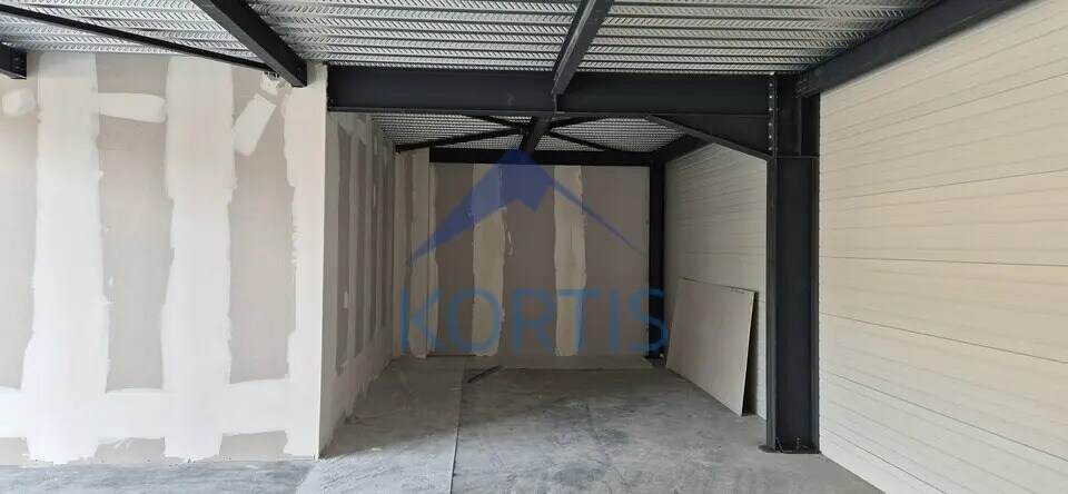 Retail in Limas for lease - Building Photo - Image 2 of 5