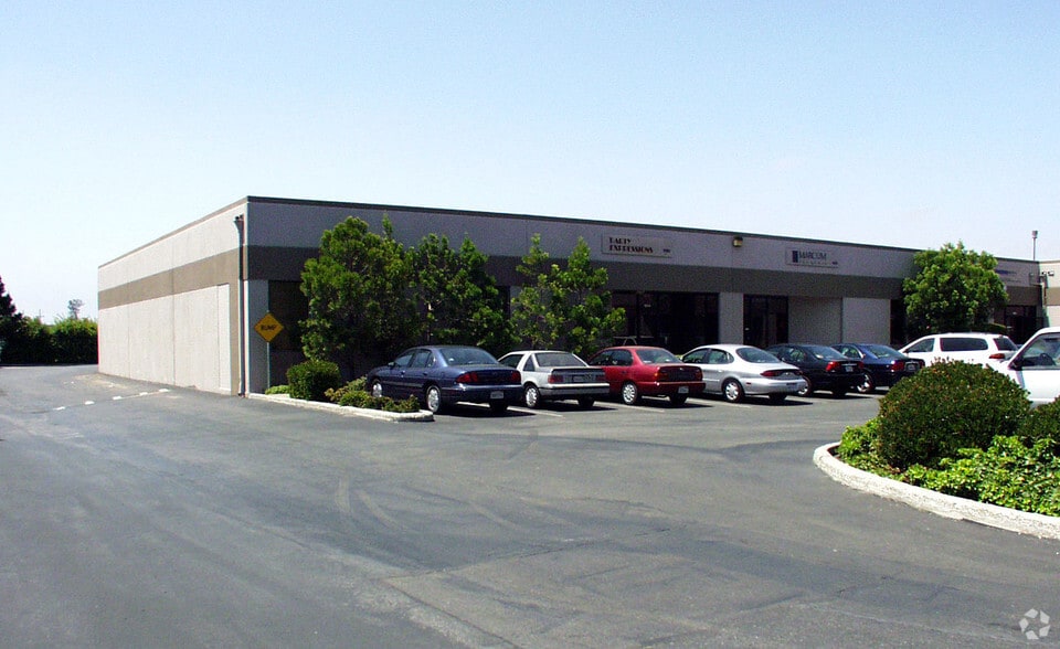 4500-4526 Enterprise St, Fremont, CA for lease - Building Photo - Image 3 of 10