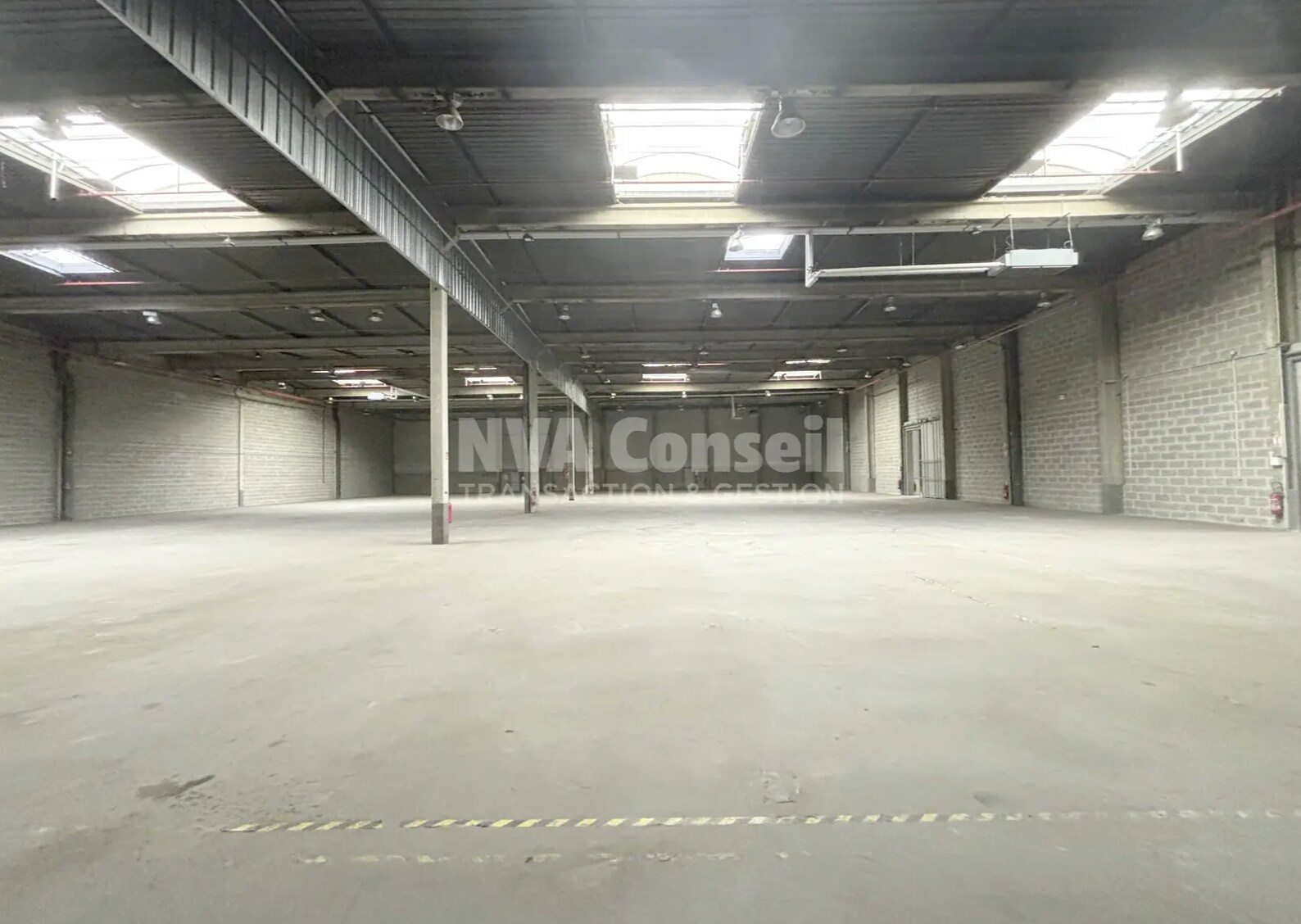 Avenue Paul Langevin, Herblay for lease Interior Photo- Image 1 of 9