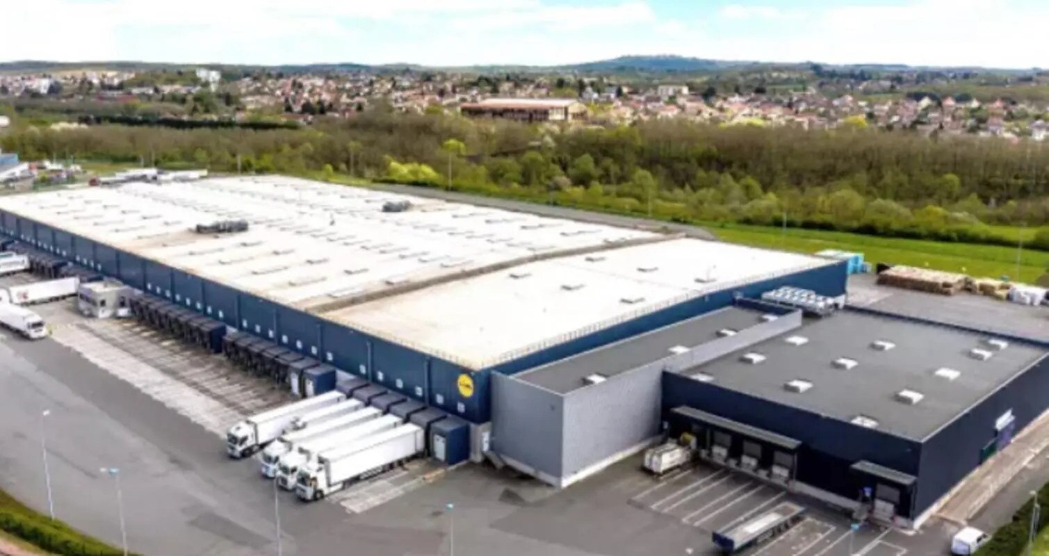 Office in Montceau-les-Mines for lease Aerial- Image 1 of 3