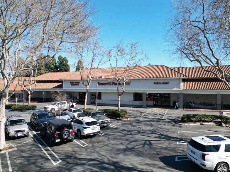 2080-2170 Newbury Rd, Thousand Oaks, CA for lease - Building Photo - Image 1 of 17