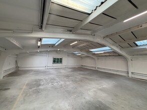 10-10A Leyland Mill Ln, Wigan for lease Interior Photo- Image 2 of 2